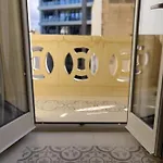 Walter's بيت شباب Gzira