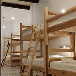 بيت شباب Walter's *