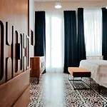 Hostel Walter's